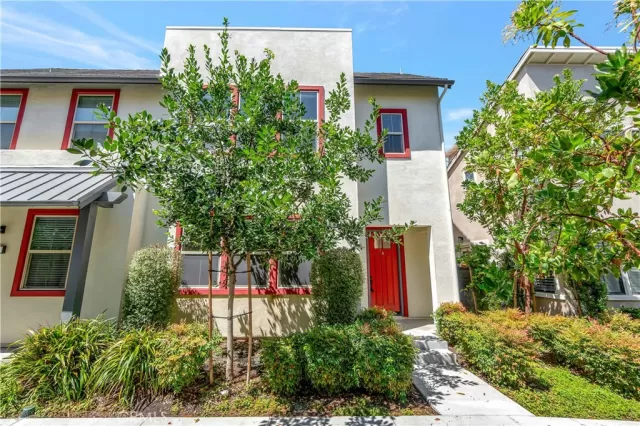 MLS: OC23159271 Condo For Sale