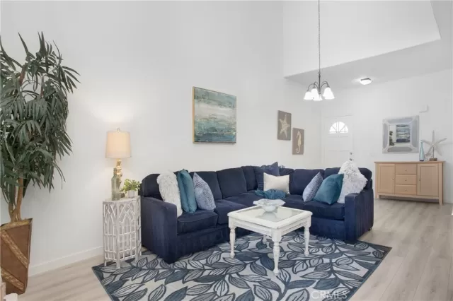 MLS: OC23159801 Condo For Sale