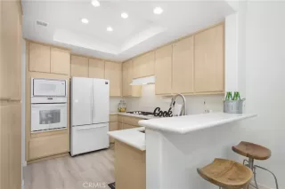 Photo #6: OC23159801 Listing