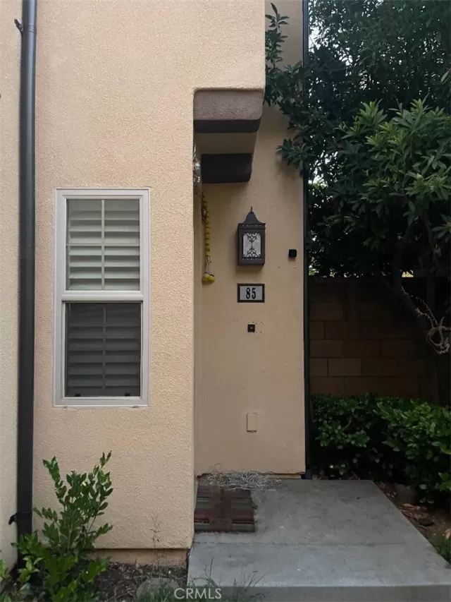 MLS: OC23159949 Condo For Sale