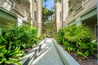 Photo #2: OC23159953 Listing