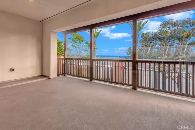 MLS: OC23160187 Condo For Sale