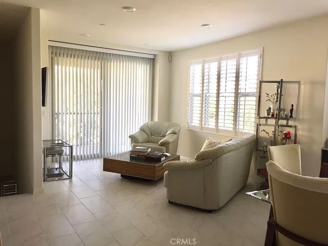 MLS: OC23160369 Condo For Sale