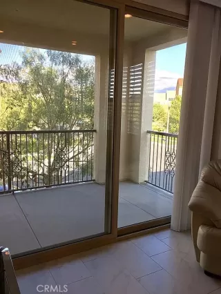 Photo #5: OC23160369 Listing