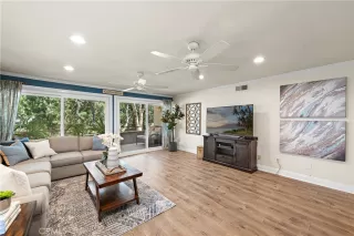 Photo #6: OC23160488 Listing 