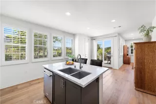 Photo #4: OC23160509 Listing