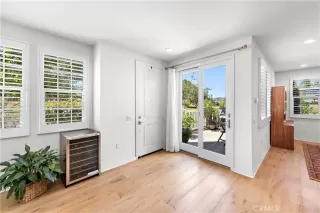 Photo #5: OC23160509 Listing