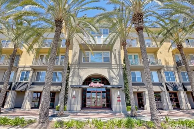 MLS: OC23160536 Condo For Sale