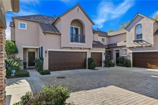 Photo #2: OC23160639 Listing