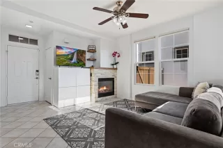 Photo #5: OC23160639 Listing