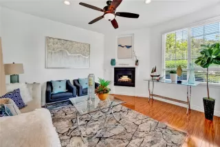 Photo #4: OC23160740 Listing 