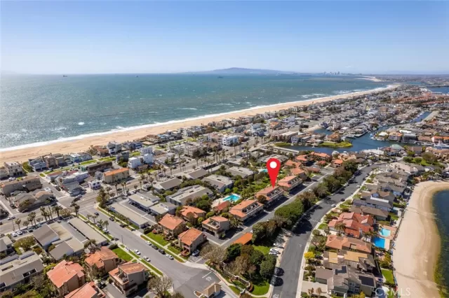 MLS: OC23160759 Condo For Sale