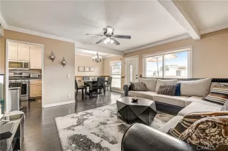 Photo #3: OC23160925 Listing 