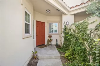 Photo #3: OC23160932 Listing 