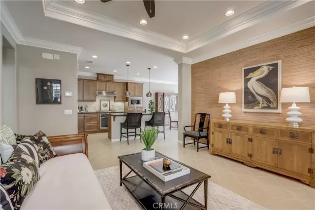 MLS: OC23161307 Condo For Sale