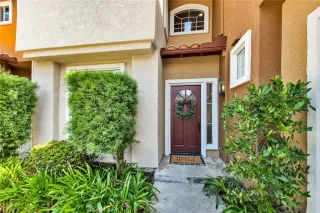 Photo #5: OC23161350 Listing 