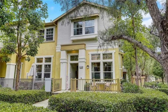 MLS: OC23161567 Condo For Sale