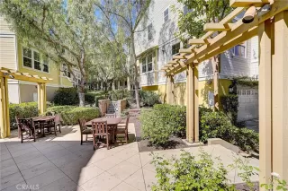 Photo #4: OC23161567 Listing