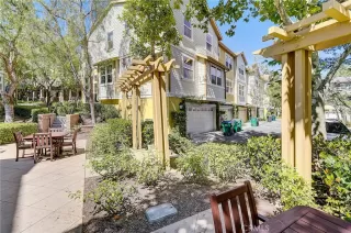 Photo #5: OC23161567 Listing