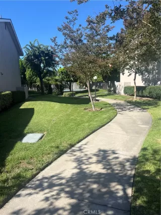 Photo #4: OC23161580 Listing 