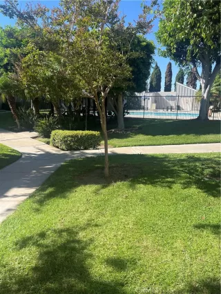 Photo #5: OC23161580 Listing 