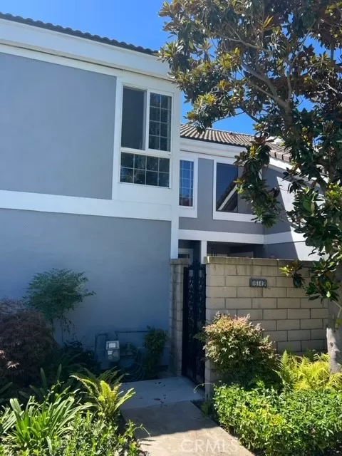 MLS: OC23161763 Condo For Sale