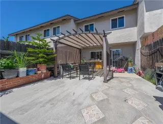 Photo #4: OC23161870 Listing 