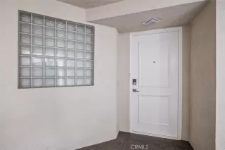 Photo #1: OC23161878 Listing