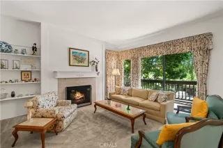 Photo #5: OC23161929 Listing