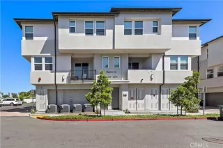 Photo #2: OC23162104 Listing 