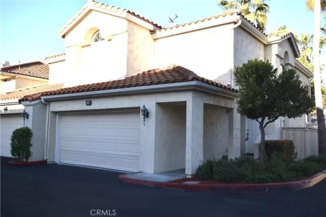 MLS: OC23162282 Condo For Sale