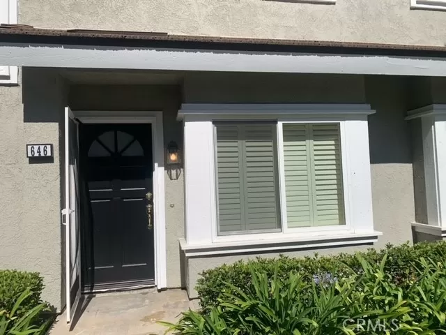 MLS: OC23162375 Condo For Sale