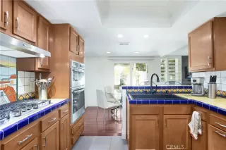 Photo #5: OC23162517 Listing 