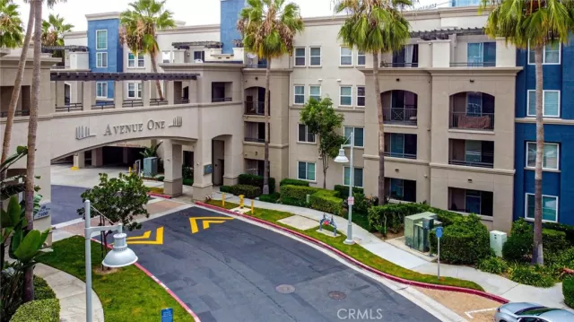 MLS: OC23162579 Condo For Sale