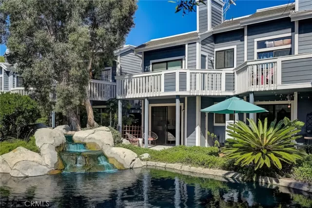 MLS: OC23162589 Condo For Sale