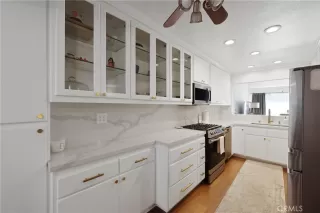 Photo #3: OC23163026 Listing