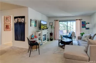 Photo #3: OC23163041 Listing