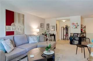 Photo #5: OC23163041 Listing