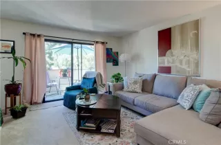 Photo #6: OC23163041 Listing