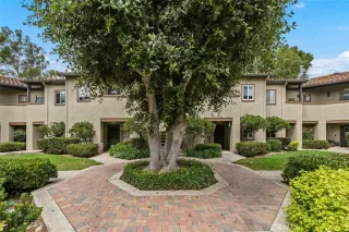 Photo #4: OC23163050 Listing