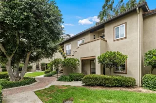 Photo #5: OC23163050 Listing