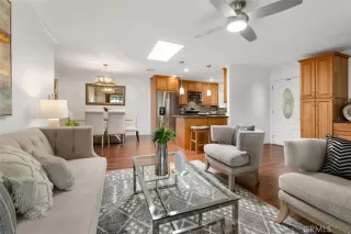 Photo #3: OC23163243 Listing