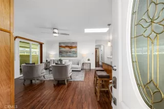 Photo #4: OC23163243 Listing