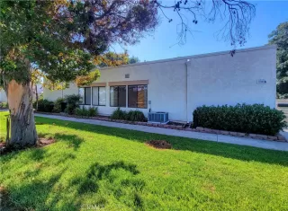 Photo #2: OC23163348 Listing