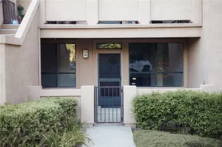 Photo #1: OC23163428 Listing 