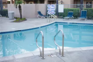 Photo #6: OC23163428 Listing 