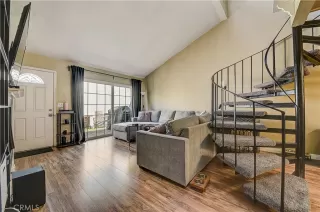 Photo #5: OC23163482 Listing 