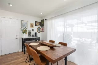 Photo #3: OC23163606 Listing