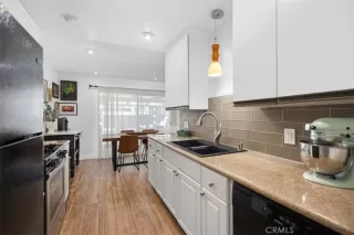 Photo #6: OC23163606 Listing