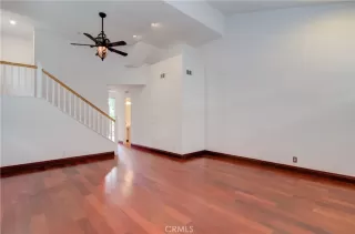 Photo #2: OC23163932 Listing